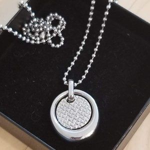 Stainless steel pendant with chain